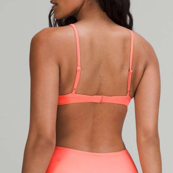 Sz 6 Lululemon Waterside Swim Top *C Cup - Picture 2 of 10